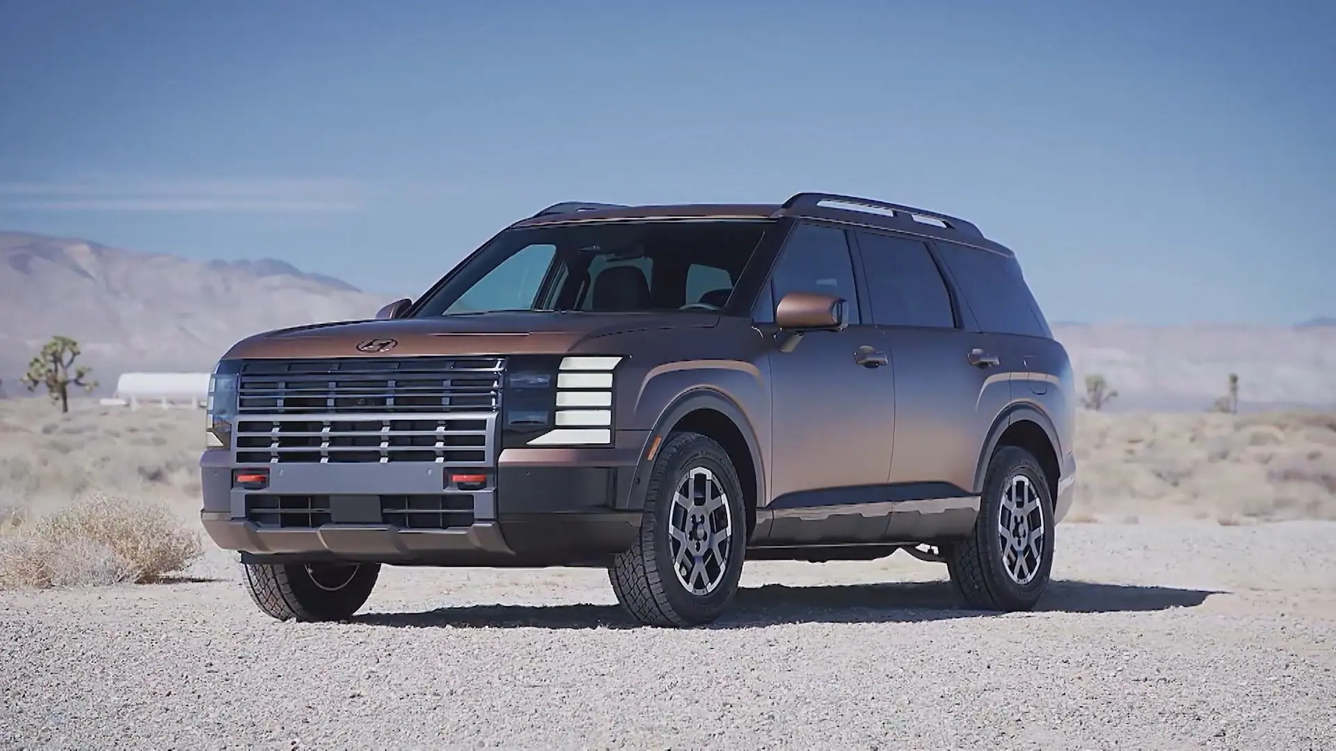 Hơn 8,5 nghìn xe ô tô hybrid bán ra sau 8 tháng